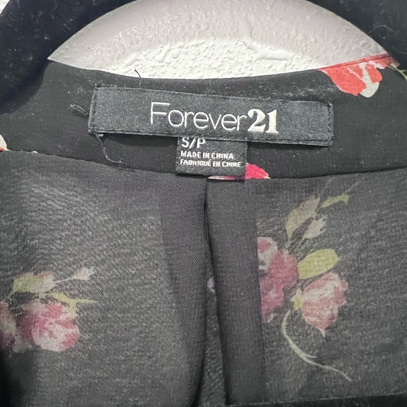 Forever 21 Black Floral Fringe Kimono S - Picture 2 of 5